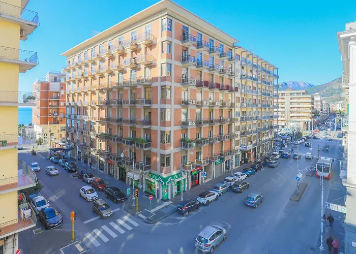 B&B Salerno Centrale בית הארחה סלרנו